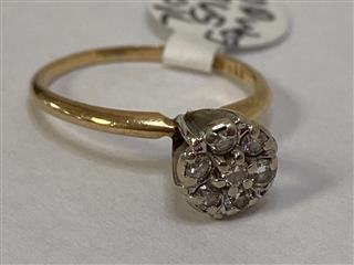 10K YELLOW GOLD DIAMOND RING 1.6G SIZE 5.5 (7) ROUND BRILLANT CUT DIAMONDS 2.2MM